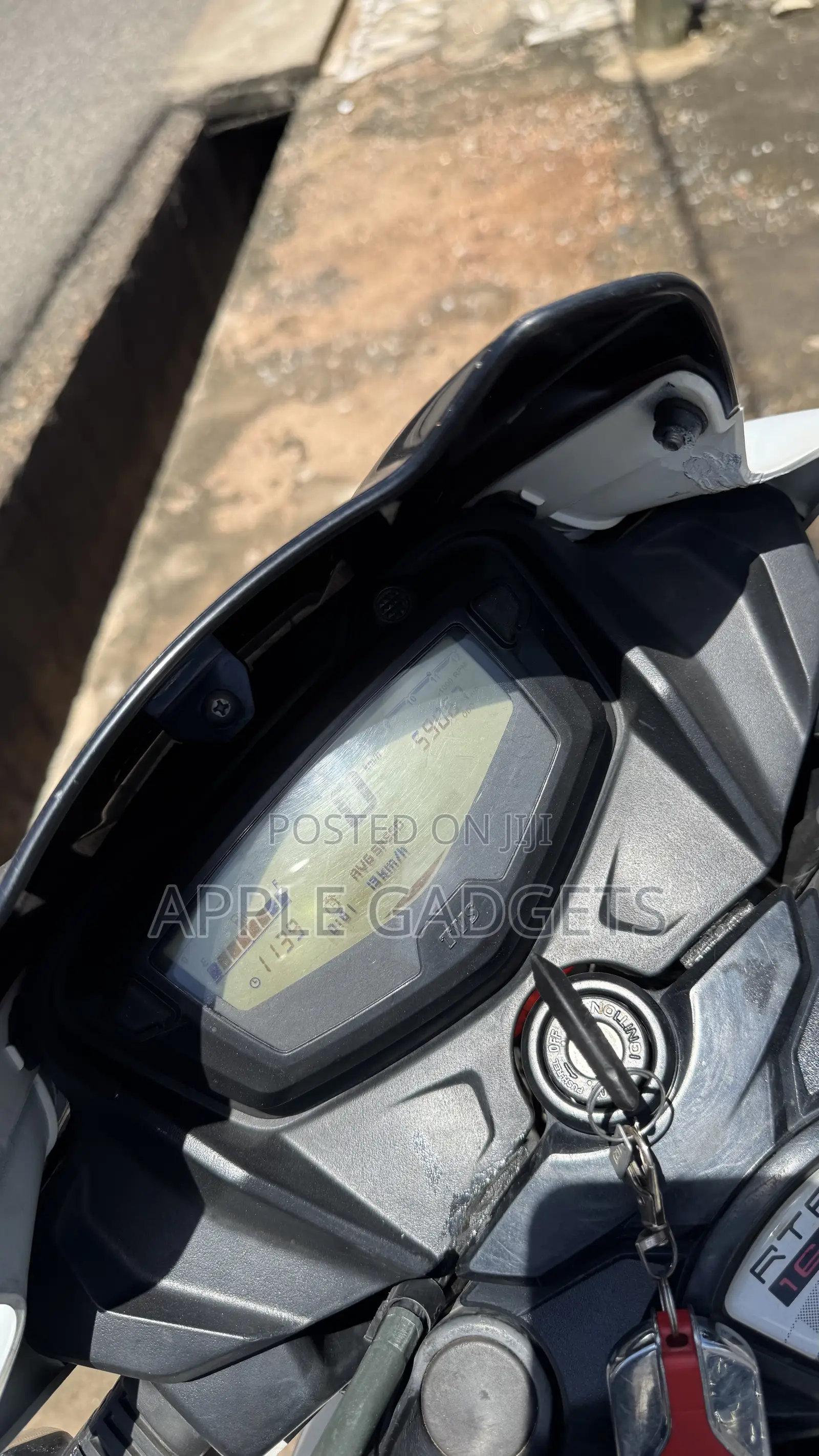 New TVS Apache RTR 160 2V ABS 2025 White
