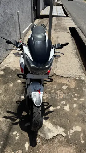 New TVS Apache RTR 160 2V ABS 2025 White