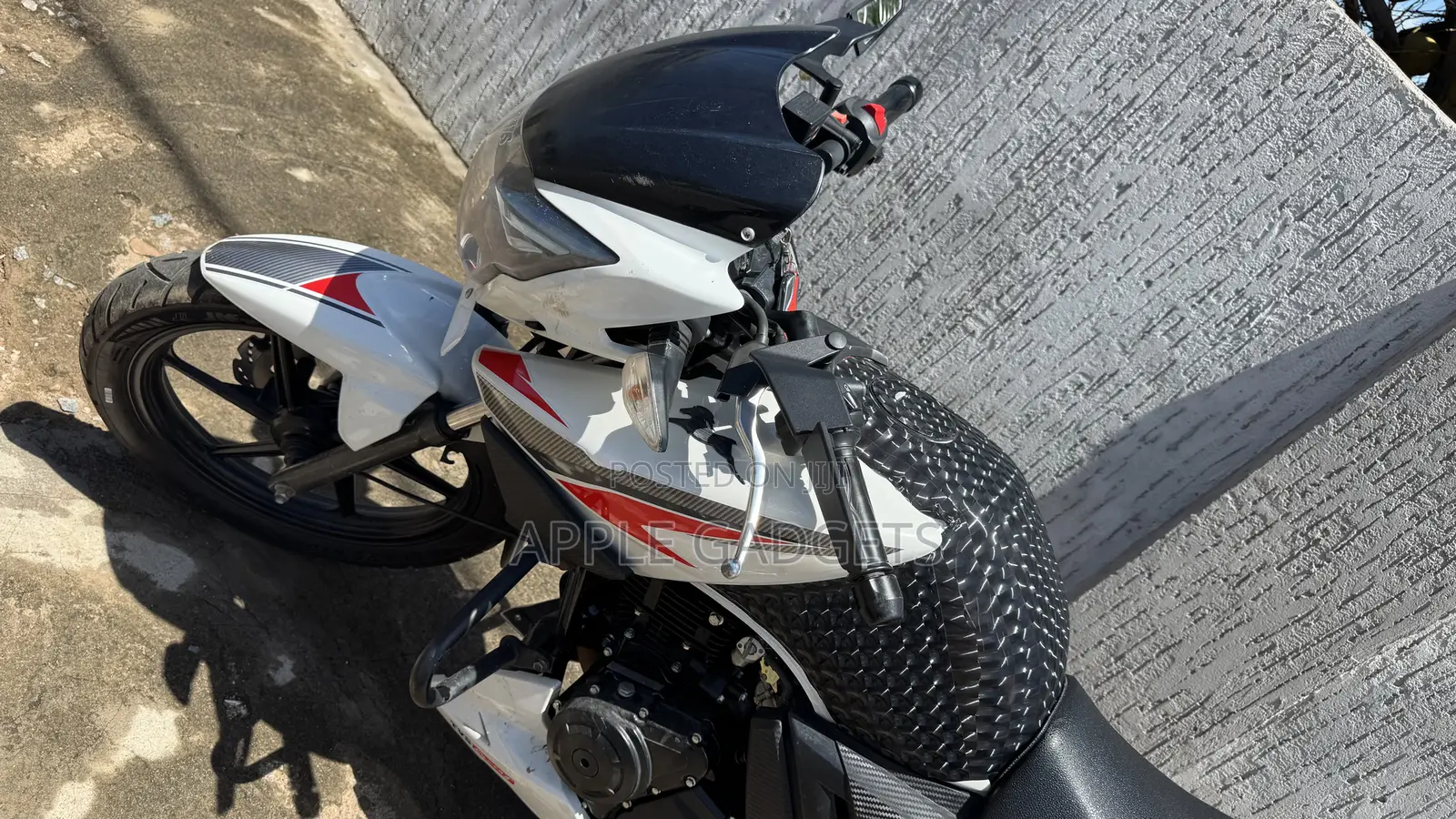 New TVS Apache RTR 160 2V ABS 2025 White