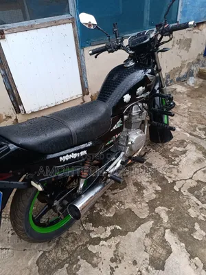 Honda CB 2023 Black