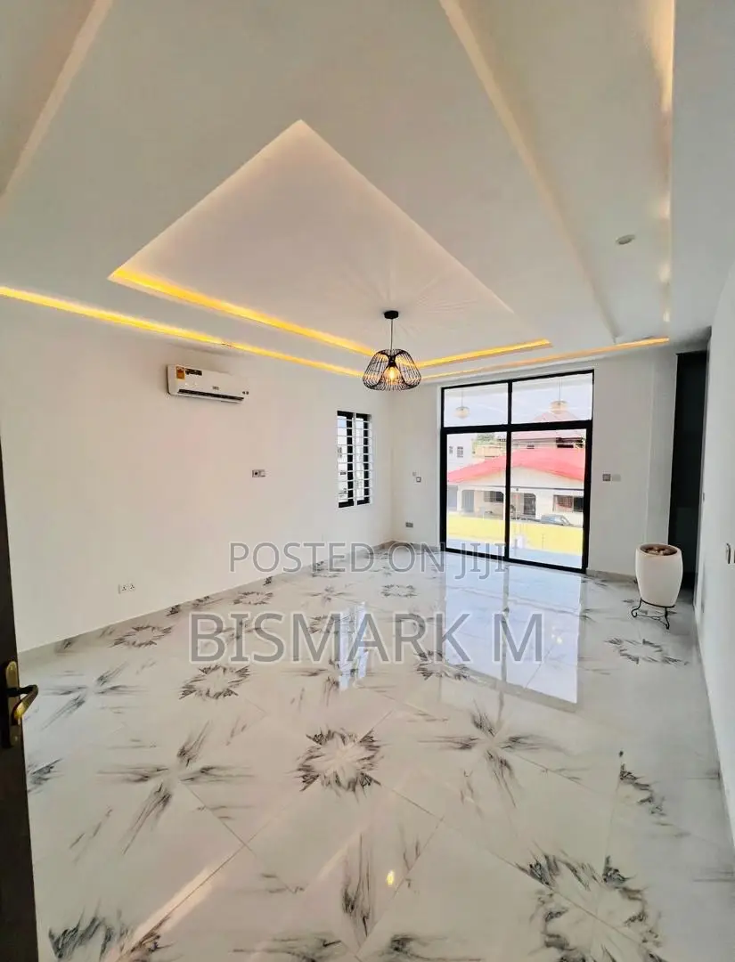 4bdrm House in East Legon, Ogbojo. for sale