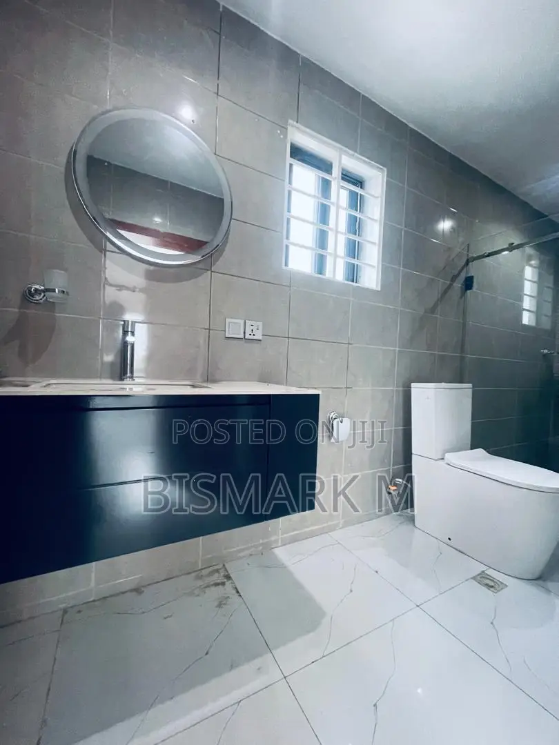 4bdrm House in School Junction, Ashaley Botwe for rent