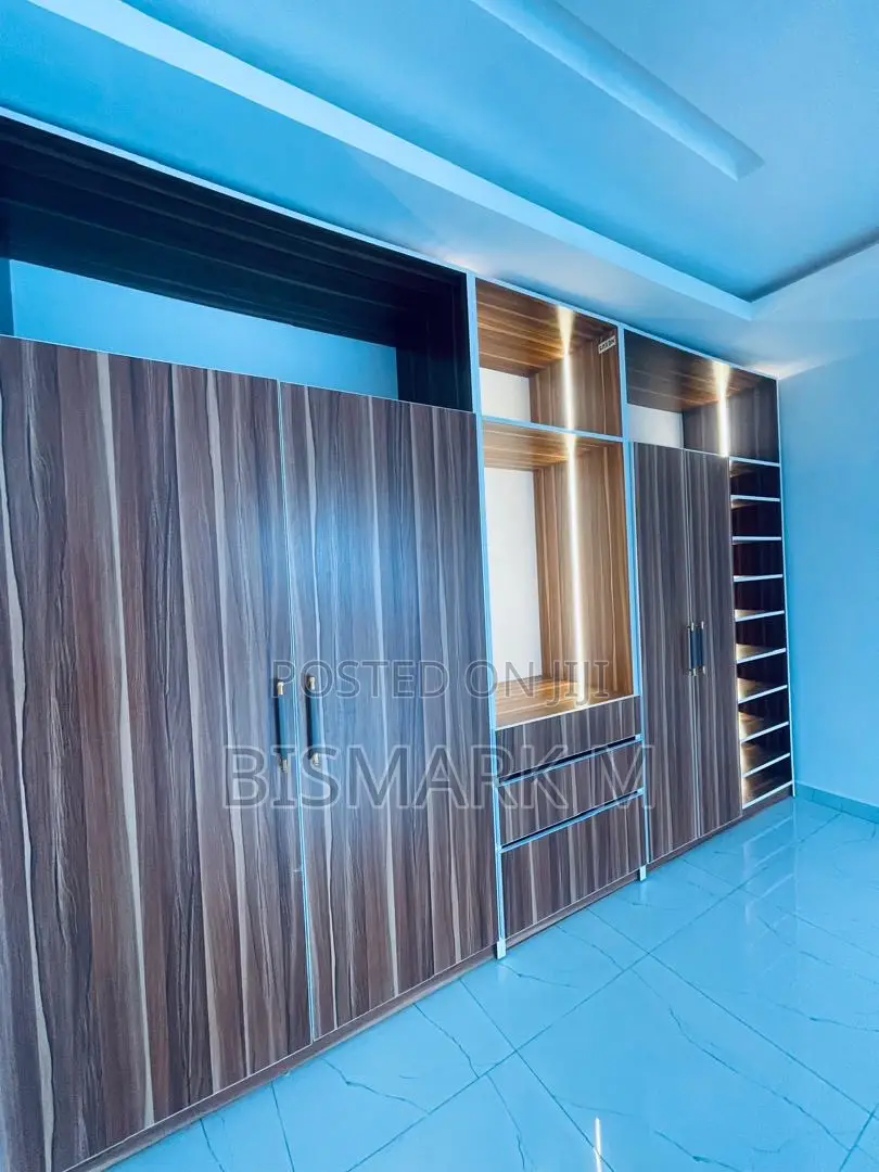 4bdrm House in School Junction, Ashaley Botwe for rent