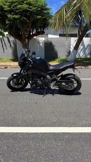 Yamaha 2023 Black