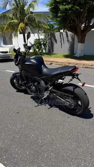 Yamaha 2023 Black