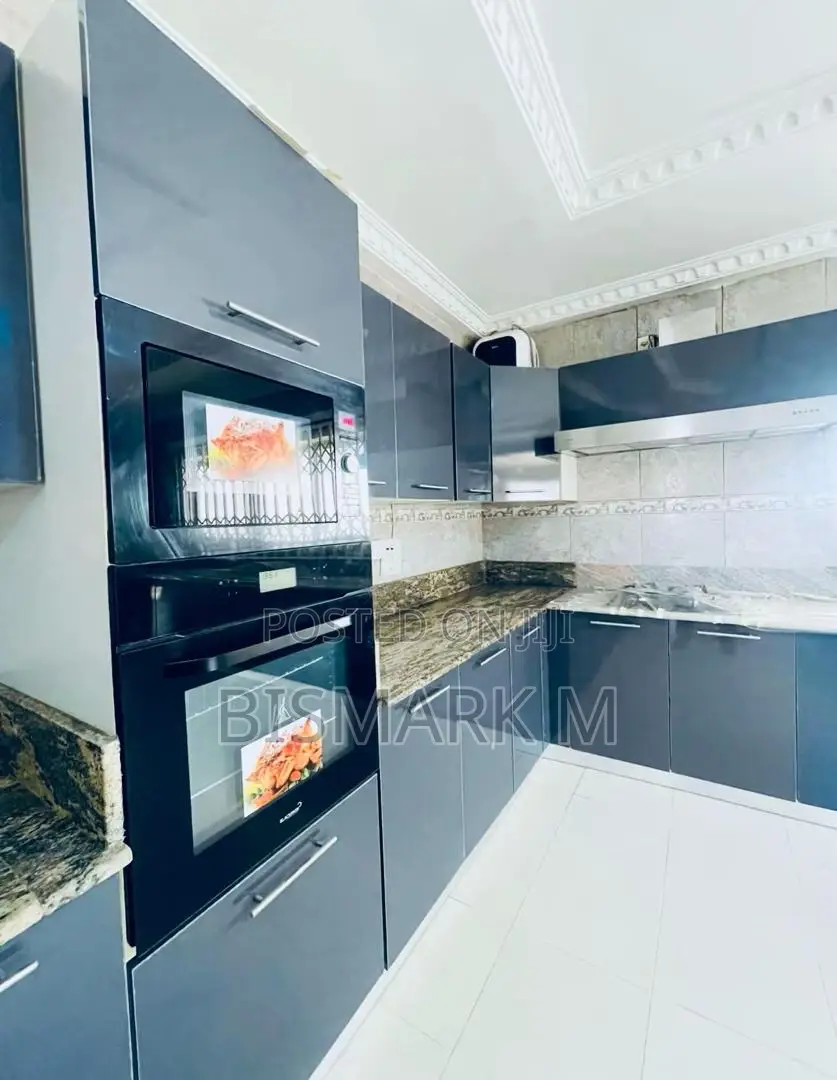 4bdrm House in East Legon for rent