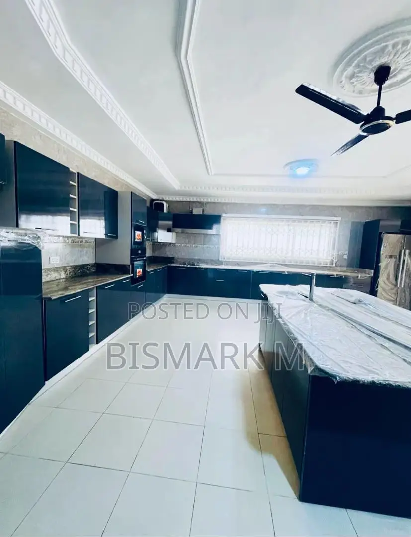4bdrm House in East Legon for rent