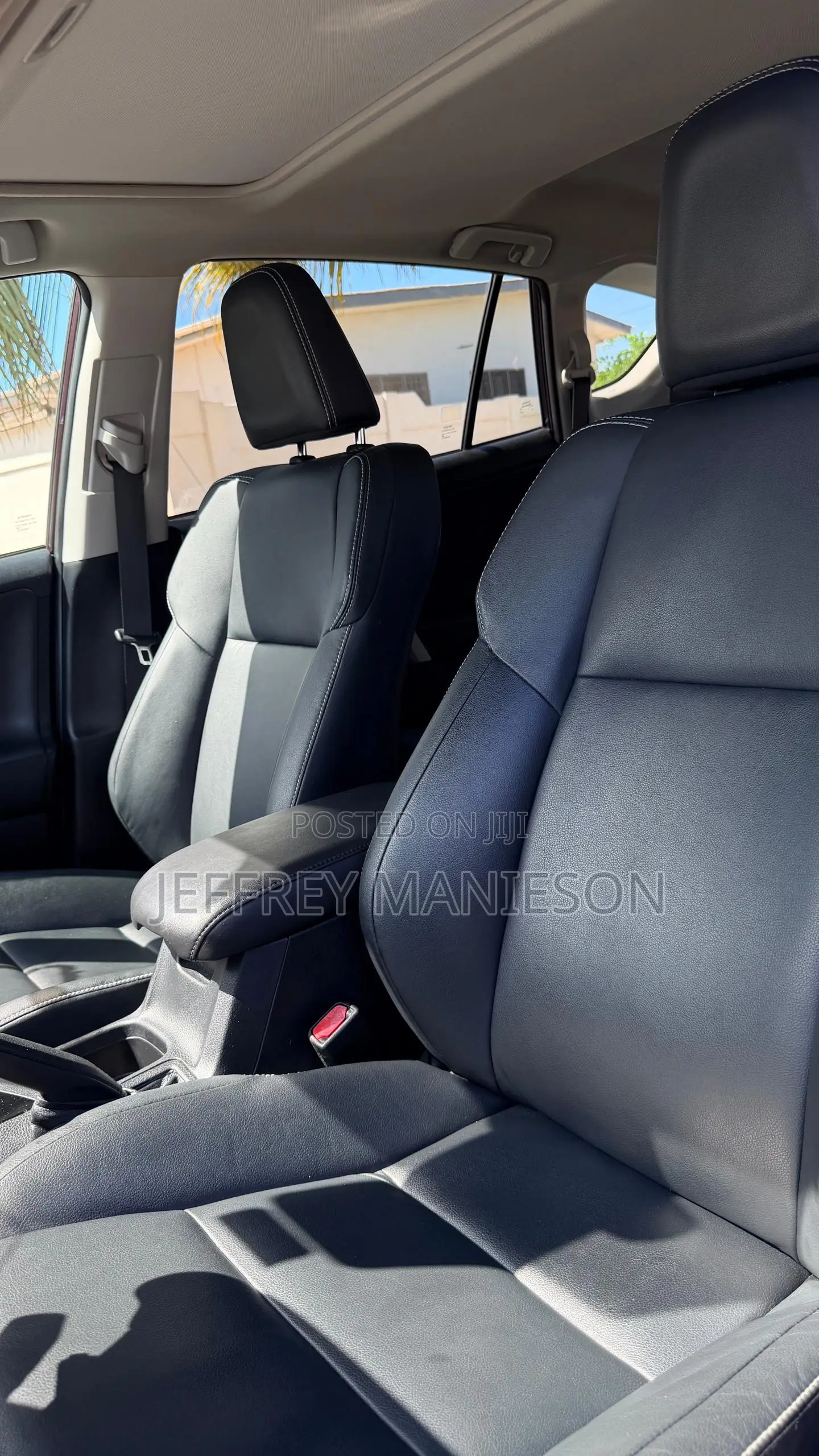 Toyota RAV4 Limited AWD (2.5L 4cyl 6A) 2016 Purple