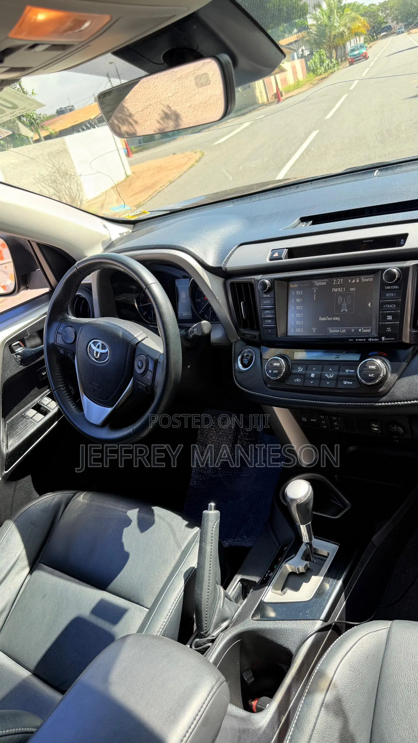 Toyota RAV4 Limited AWD (2.5L 4cyl 6A) 2016 Purple