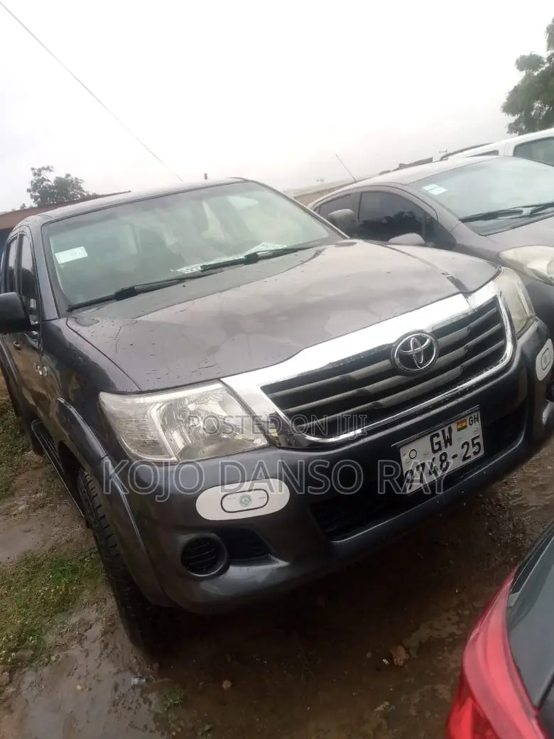 Toyota Hilux Revo Double Cab Deisel 2.8 RWD 2017 Gray