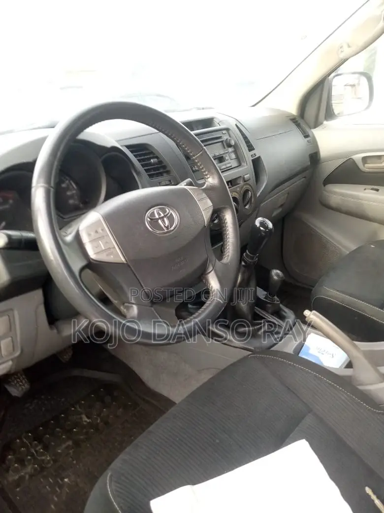 Toyota Hilux Revo Double Cab Deisel 2.8 RWD 2017 Gray