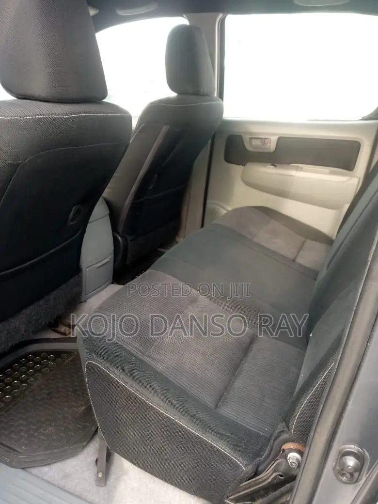 Toyota Hilux Revo Double Cab Deisel 2.8 RWD 2017 Gray