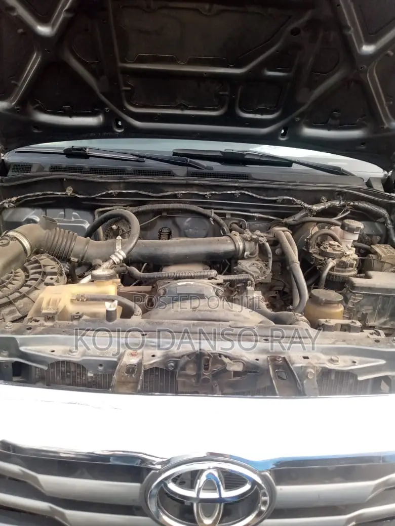 Toyota Hilux Revo Double Cab Deisel 2.8 RWD 2017 Gray