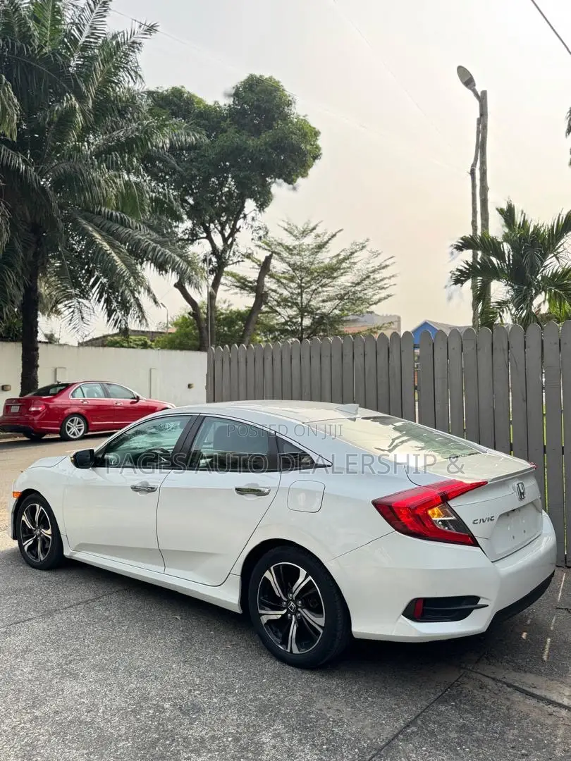 Honda Civic Touring 4dr Sedan (1.5L 4cyl) 2016 White