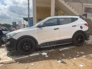 Hyundai Santa Fe Limited AWD 2016 White