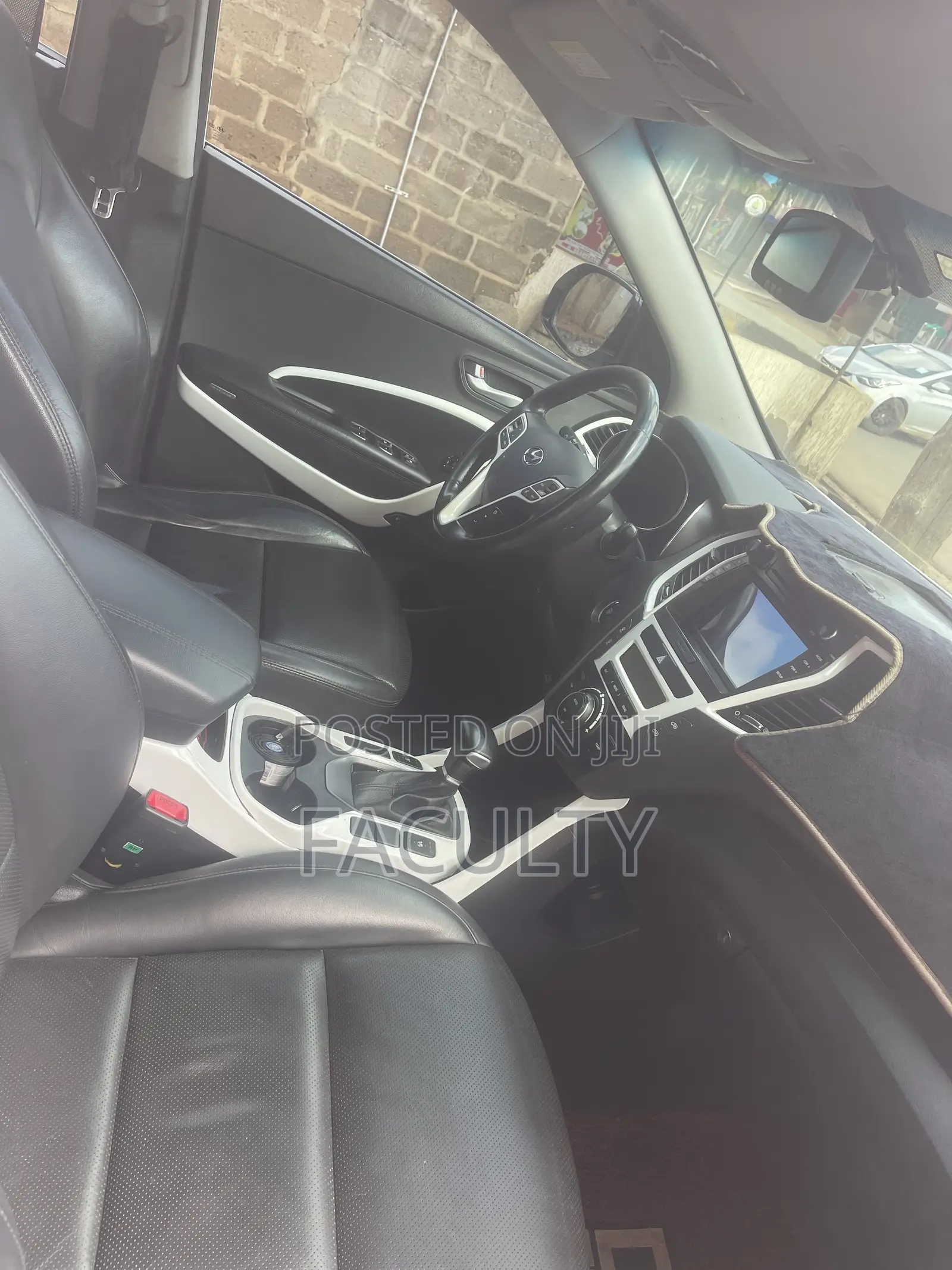 Hyundai Santa Fe Limited AWD 2016 White