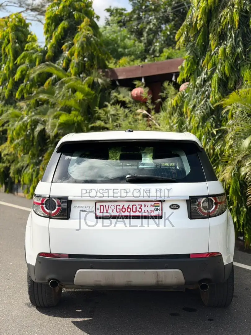 Land Rover Discovery Sport SE 2017 White