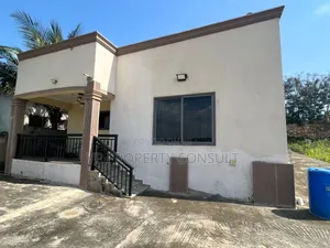 4bdrm House in Palas Town for sale
