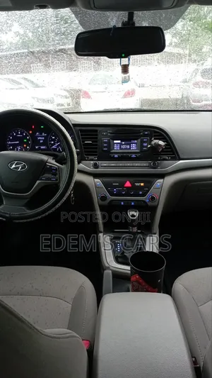 Hyundai Elantra 2017 Blue