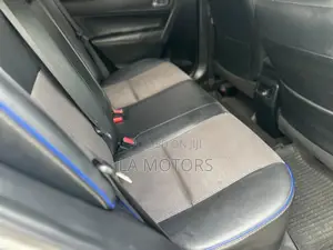 Toyota Corolla 2018 White