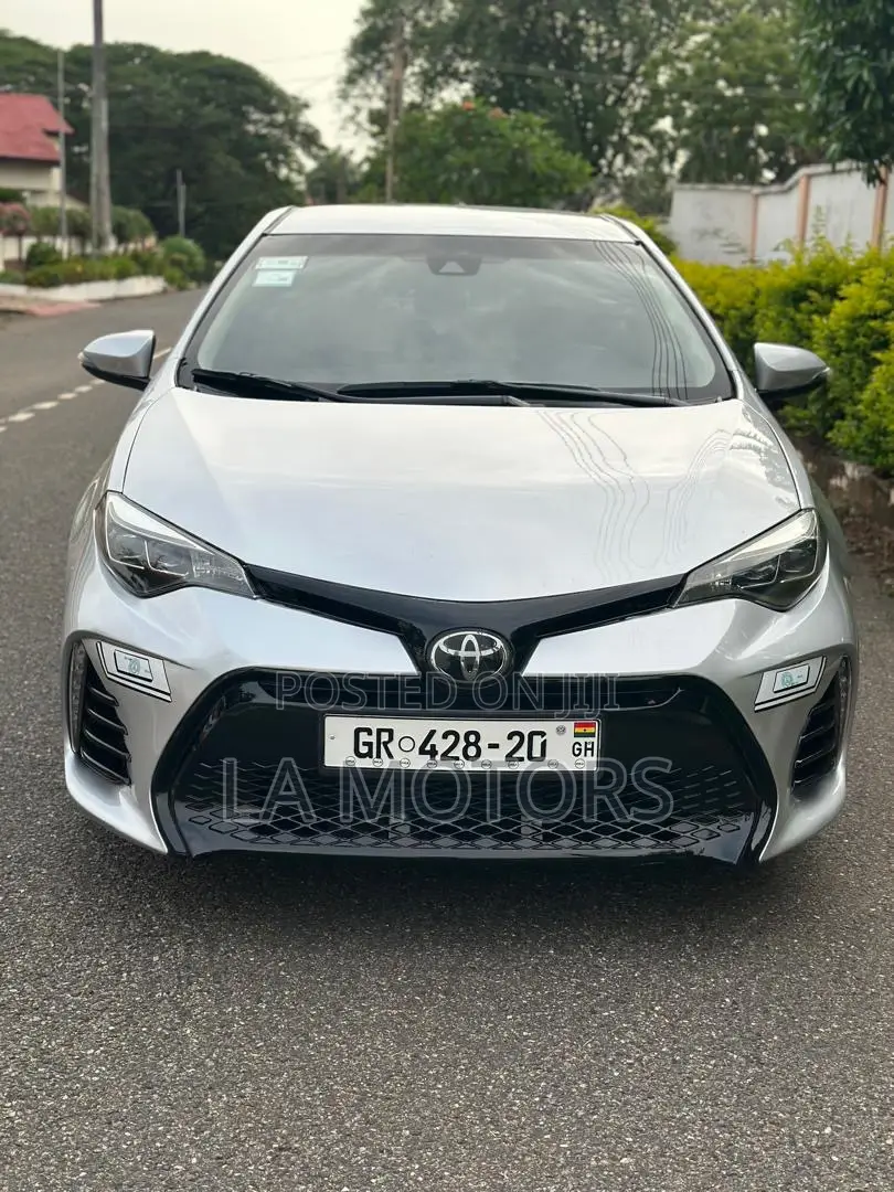 Toyota Corolla 2018 White