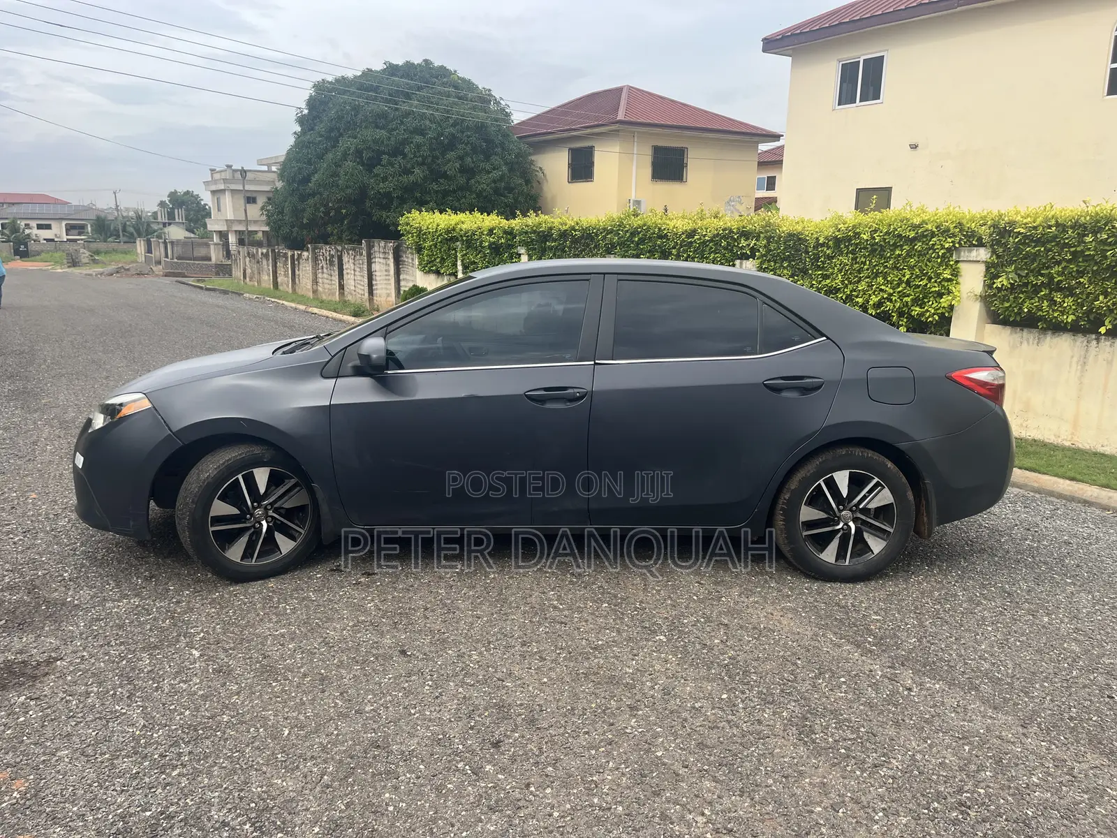 Toyota Corolla LE 4dr Sedan (1.8L 4cyl CVT) 2015 Black
