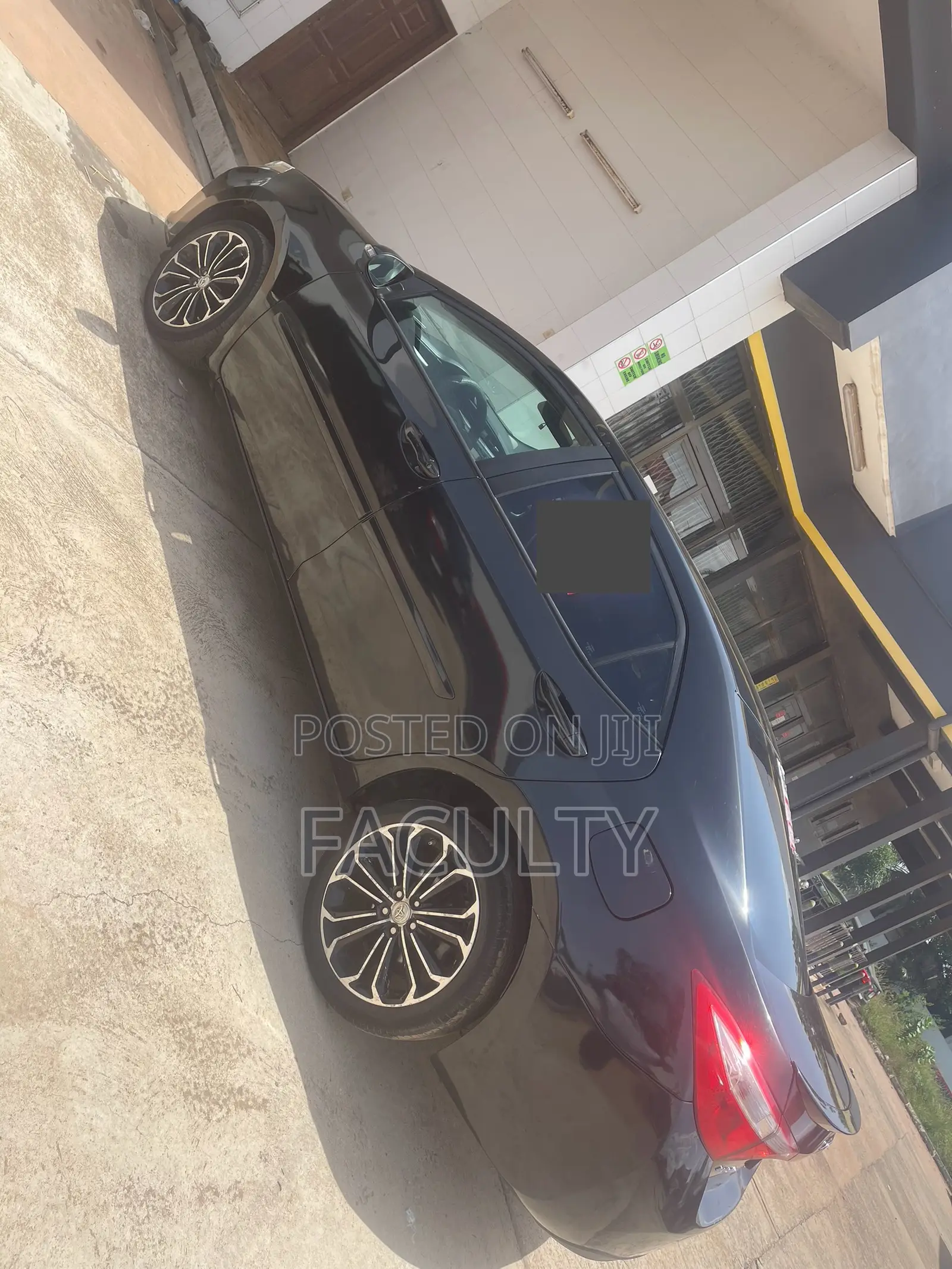 Toyota Corolla S Premium 4dr Sedan (1.8L 4cyl CVT) 2016 Black