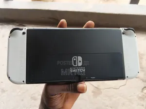 Nintendo Switch Oled With 10 Games