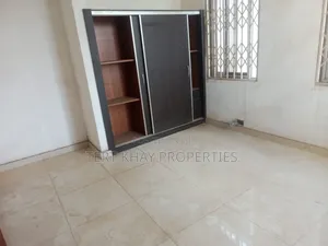4bdrm House in Lashibi for sale