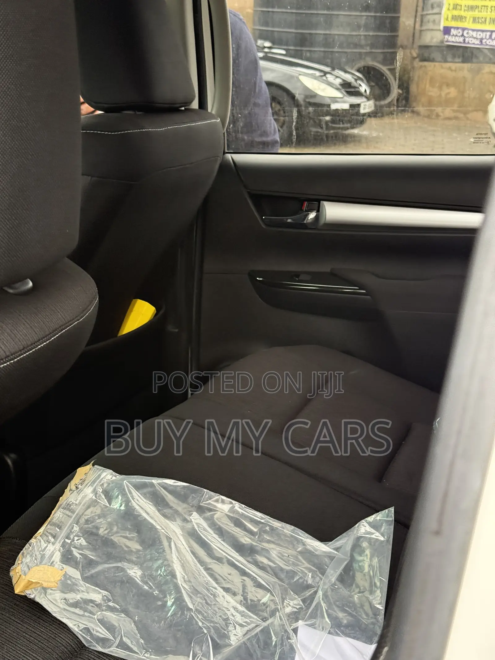 Toyota Hilux SR+ 4x4 2019 White