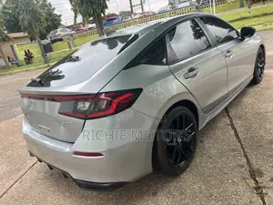 Honda Civic Sport CVT 2025 Silver
