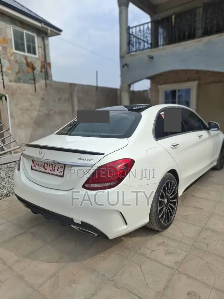 Mercedes-Benz C300 Luxury 4Matic Sedan AWD (2.0L 4cyl 7A) 2016 White