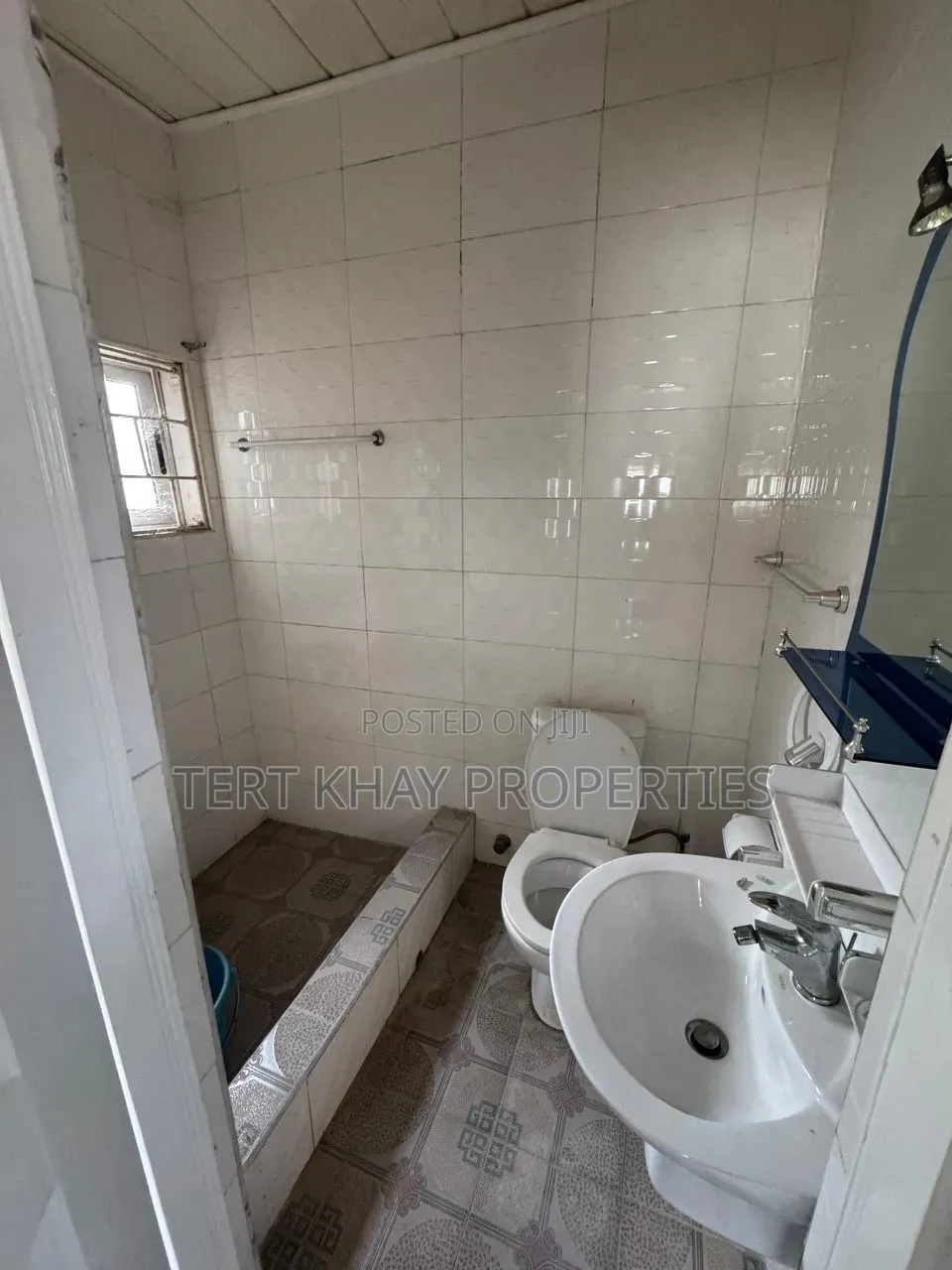 3bdrm House in Carprice, Accra New Town for sale