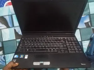 Laptop Toshiba Tecra A11 4GB Intel Core i3 HDD+SSD 72GB
