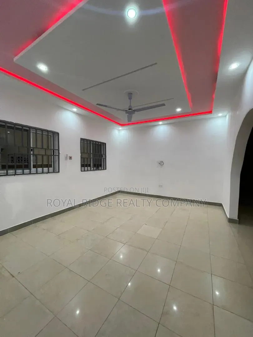 3bdrm House in East Legon Ogbojo, Accra Metropolitan for rent