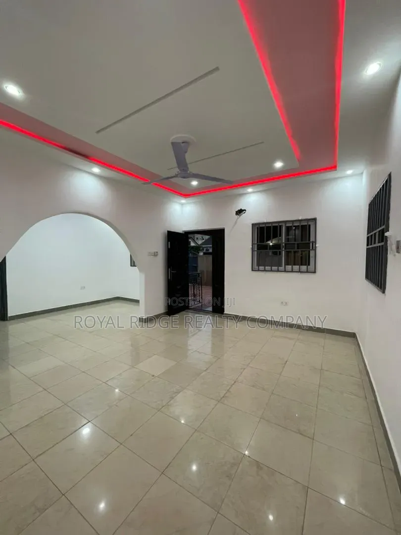 3bdrm House in East Legon Ogbojo, Accra Metropolitan for rent