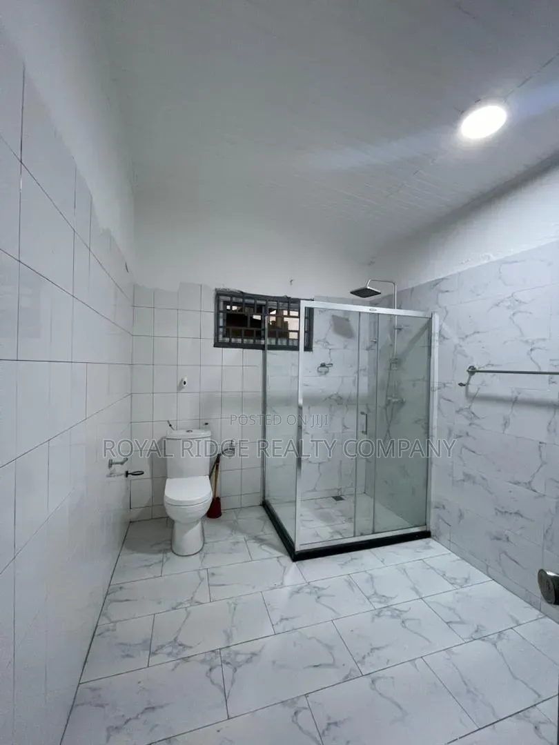3bdrm House in East Legon Ogbojo, Accra Metropolitan for rent
