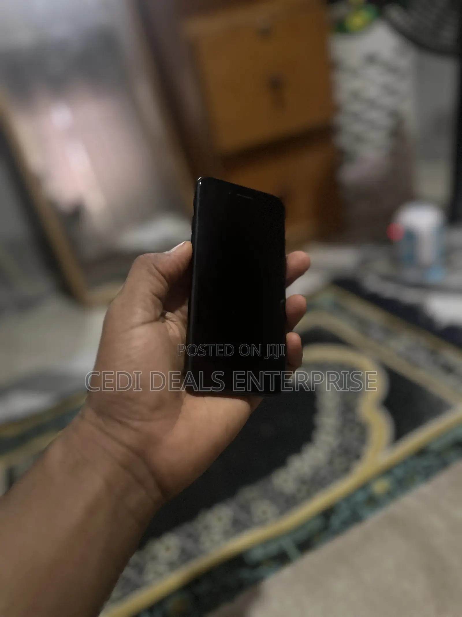 Apple iPhone SE (2022) 64 GB Black