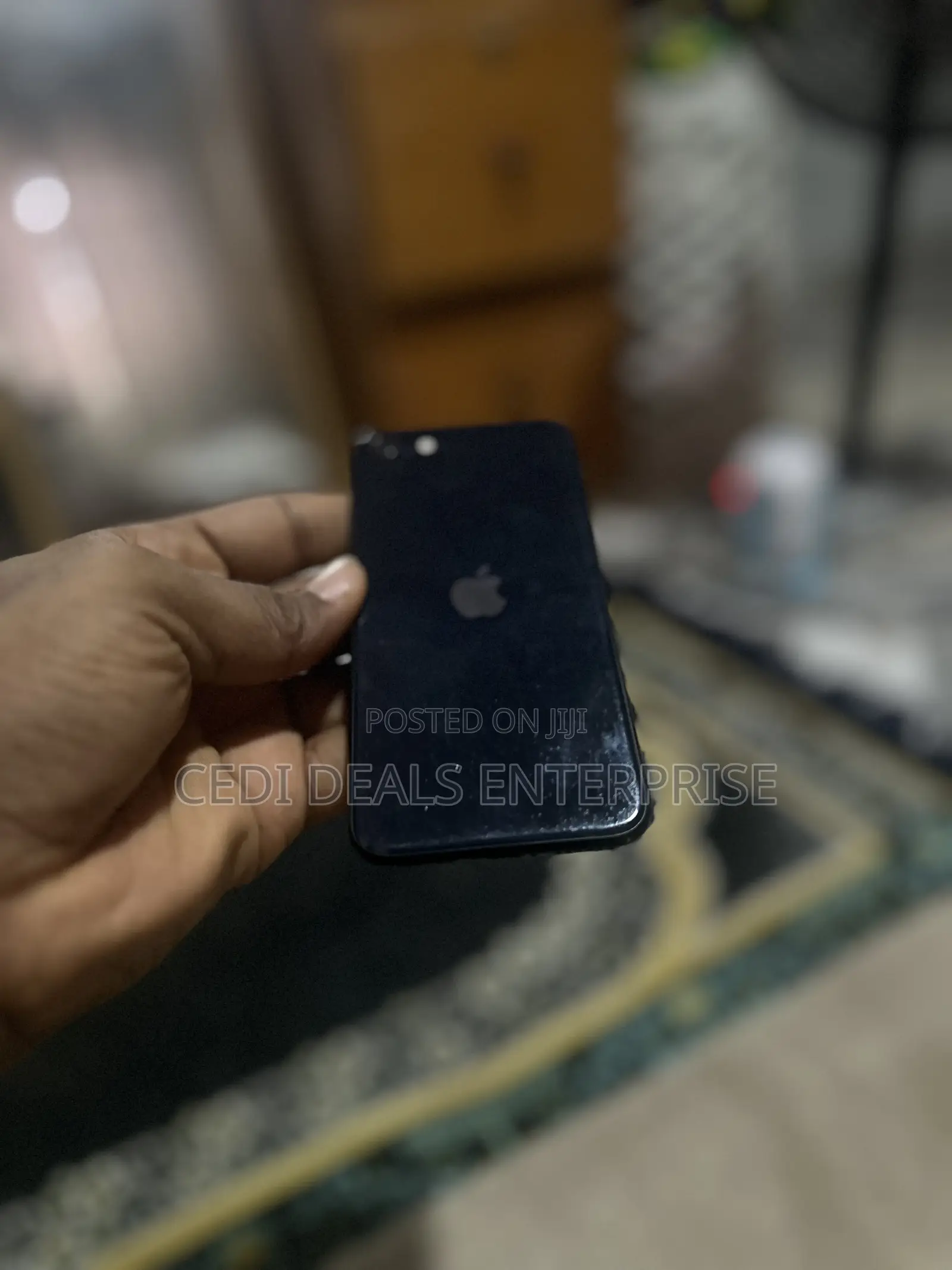Apple iPhone SE (2022) 64 GB Black
