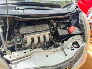 Honda Fit Automatic 2010 Gray