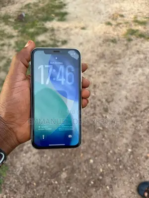 Apple iPhone 11 64 GB White