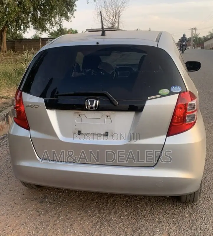 Honda Fit Automatic 2010 Gray
