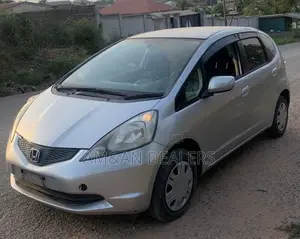 Honda Fit Automatic 2010 Gray