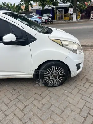 Chevrolet Spark 2013 White
