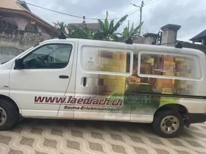 Toyota HiAce 2010 White