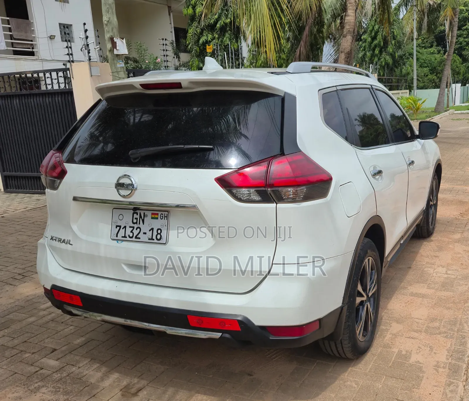 Nissan X-Trail 2.5 Petrol AWD 2018 White