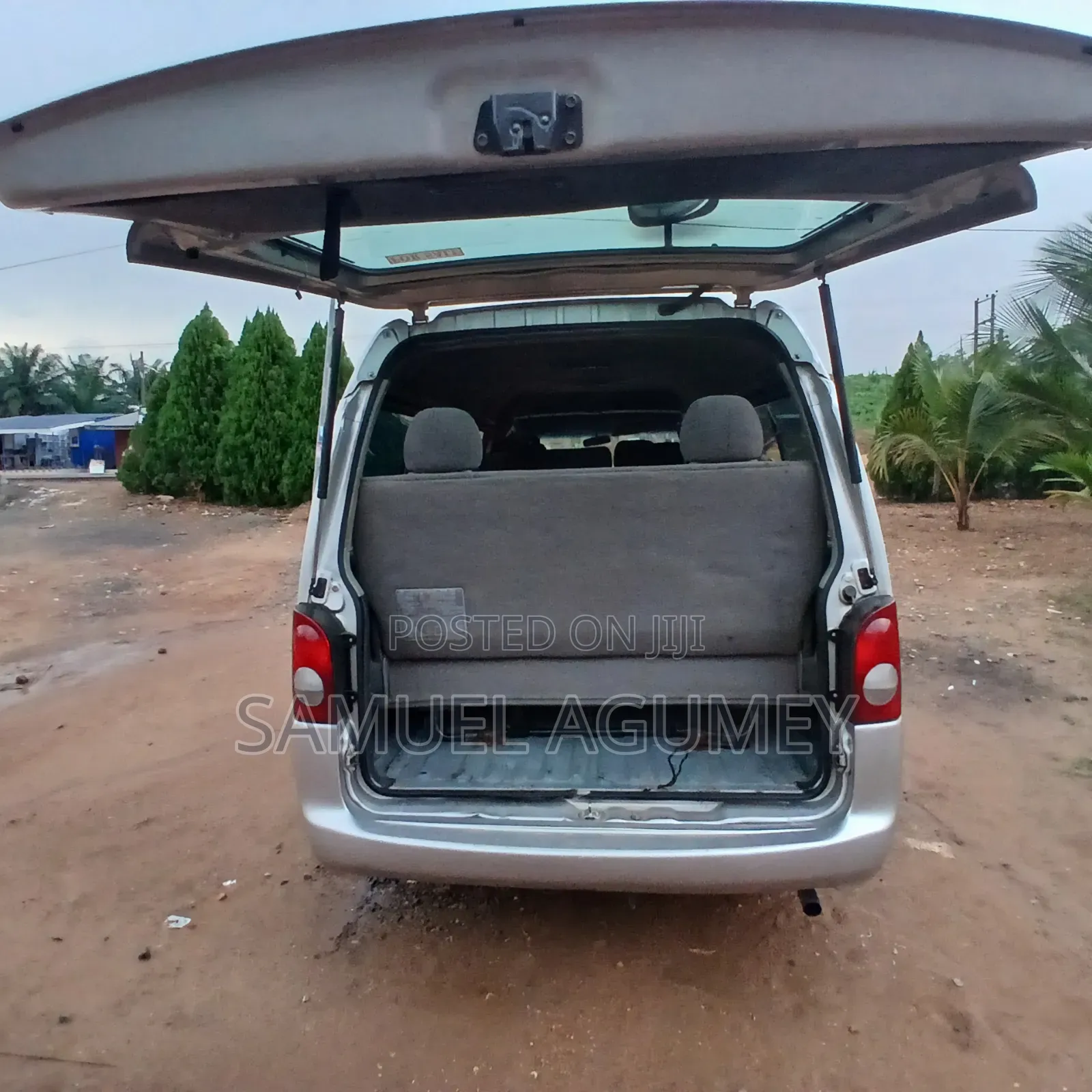 Hyundai H-100 2001 Silver