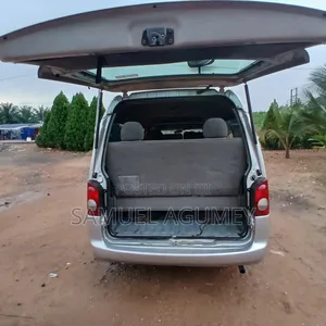 Hyundai H-100 2001 Silver