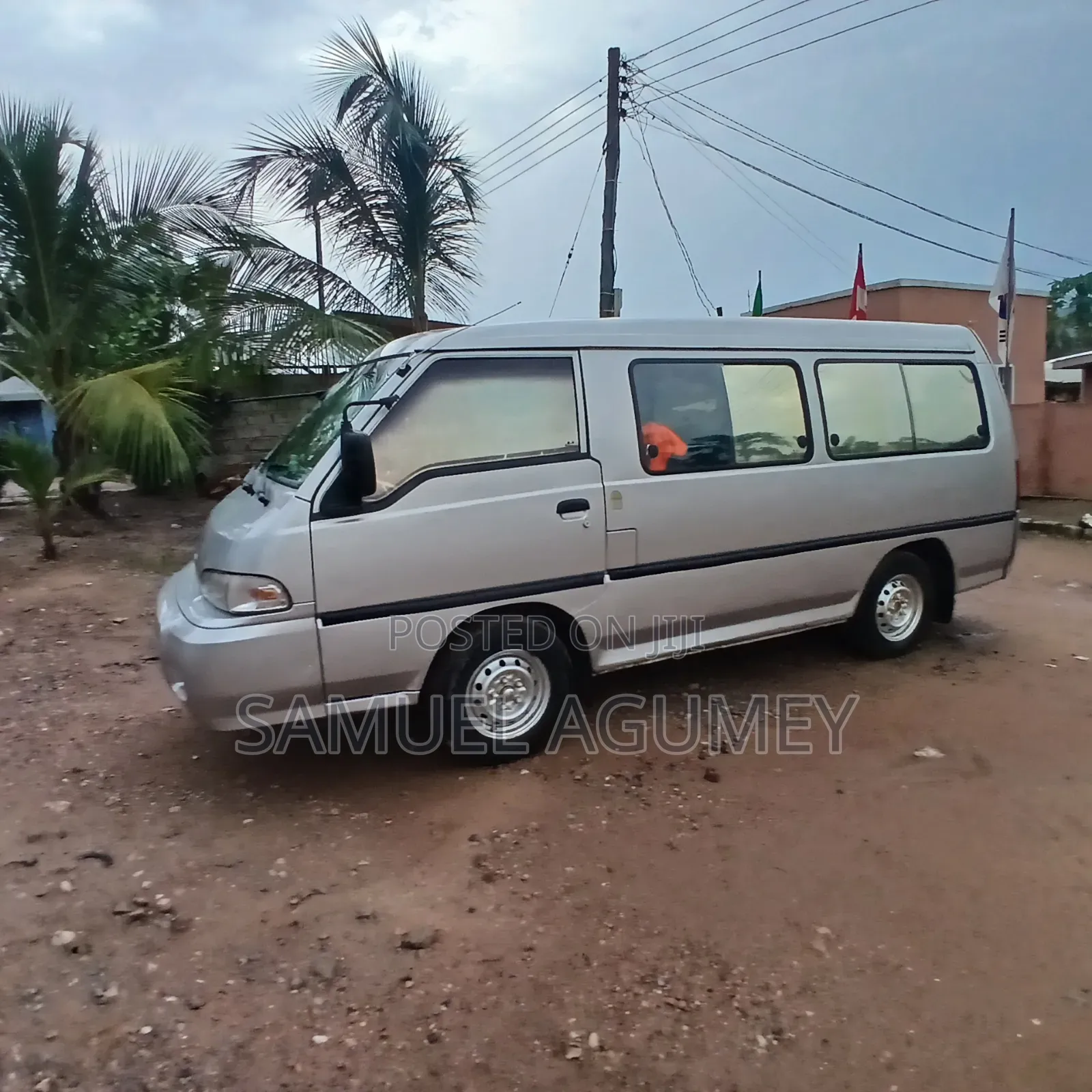 Hyundai H-100 2001 Silver