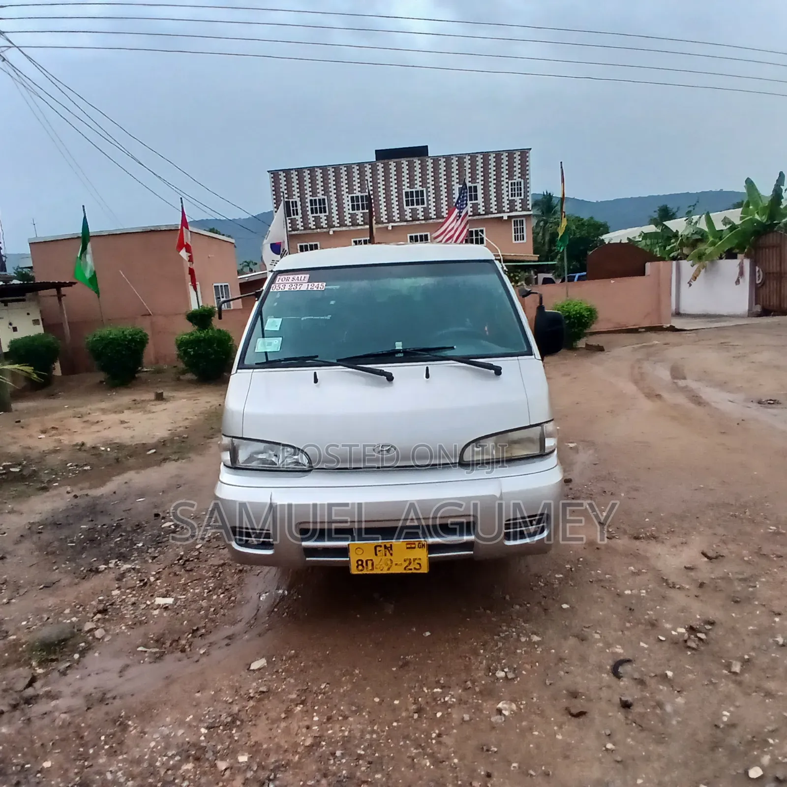 Hyundai H-100 2001 Silver